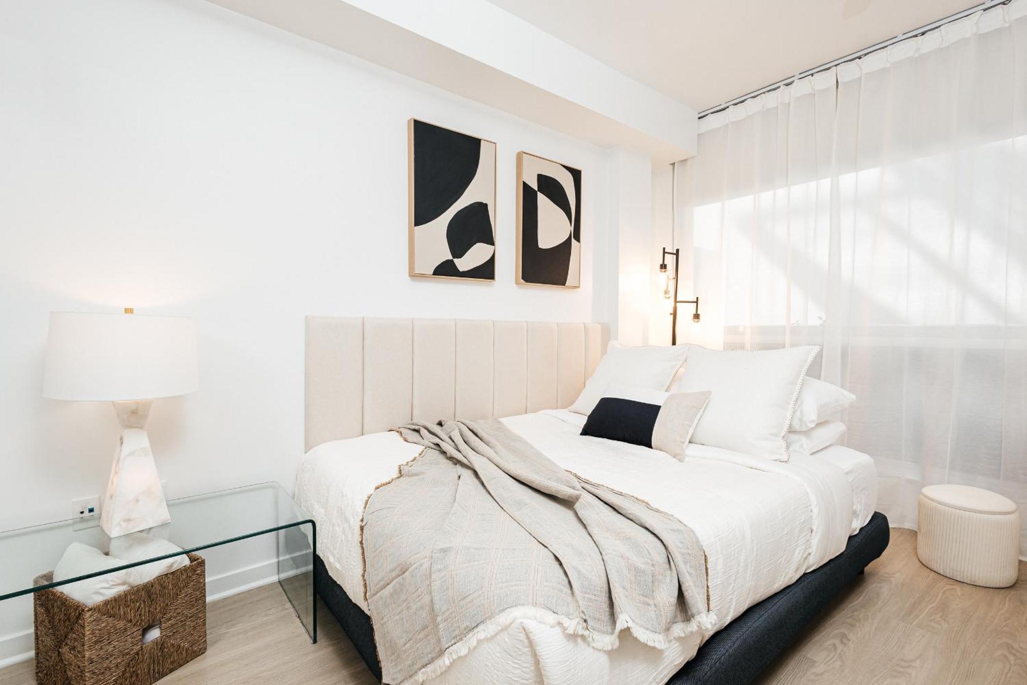 Apartment Seaside Serenity - Chic Santa Monica Los Angeles